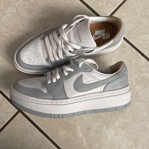 Women’s Nike elevate low